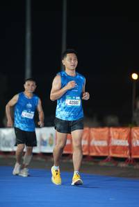BIB: 583, 42661
                            <button type="button" onclick="openModal(19723106)" class="btn btn-primary btn-sm float-right btn-popup" data-toggle="modal" data-target=".modal-high-quality">
                        <i class="fas fa-shopping-cart"></i> Add to Cart
                    </button>
                                            <button type="button" onclick="isThisMe(19723106, true)" class="btn btn-success btn-sm float-right btn-popup btn-isme hidden" data-toggle="tooltip" data-placement="bottom" title="นี่คือรูปของคุณใช่ไหม คลิกที่นี่เพื่อเอาเข้าอัลบั้ม">
                        <i class="fas fa-plus"></i> Add to album
                    </button>
                    <button type="button" onclick="isThisMe(19723106, false)" class="btn btn-warning btn-sm float-right btn-popup btn-isnotme hidden">
                        <i class="fas fa-ban"></i> Remove from album
                    </button>